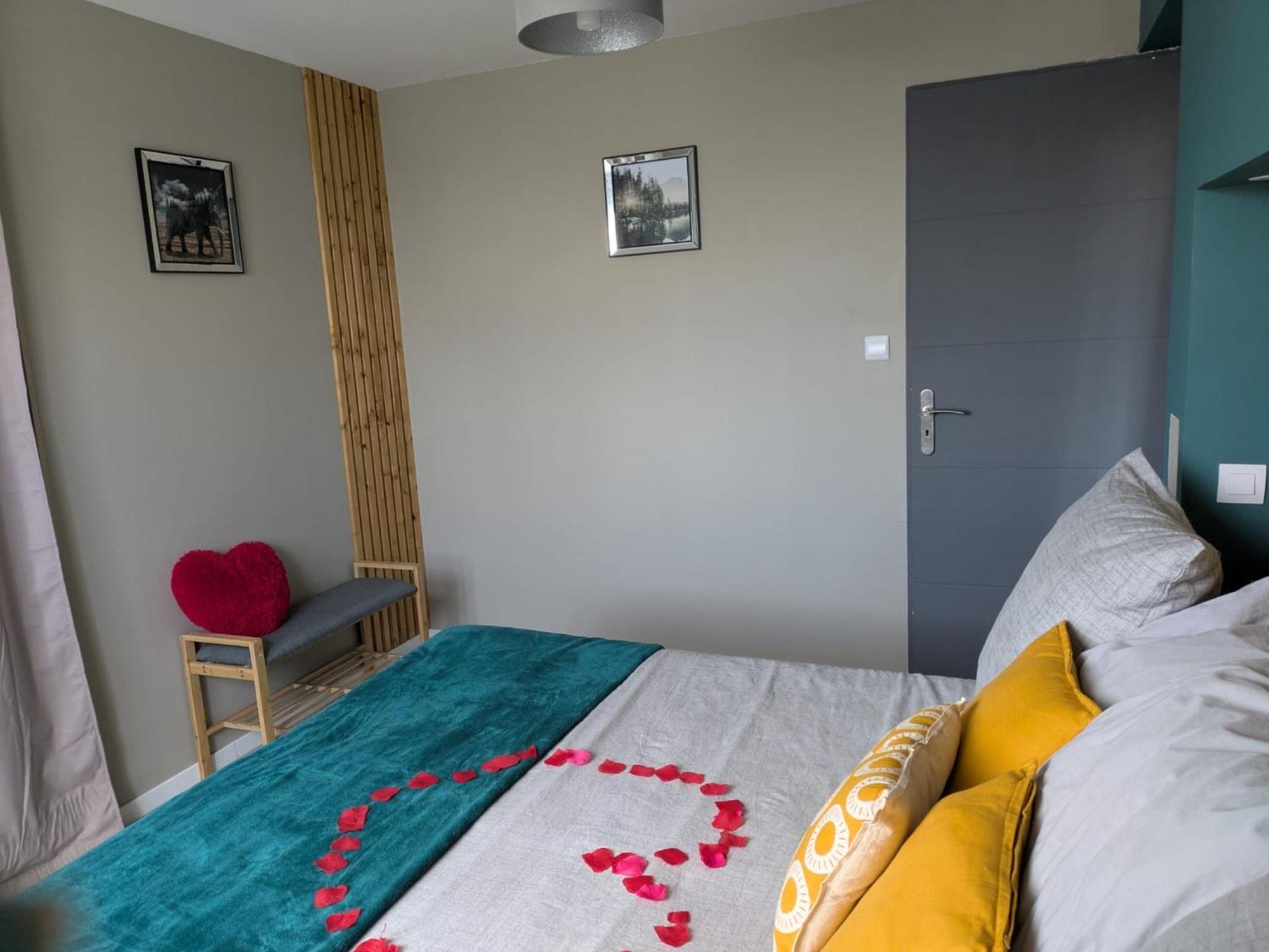 L'Alcove Du 510 - Spa - Chambre Romantique - Sauna - Salle De Jeux Montauban Extérieur photo